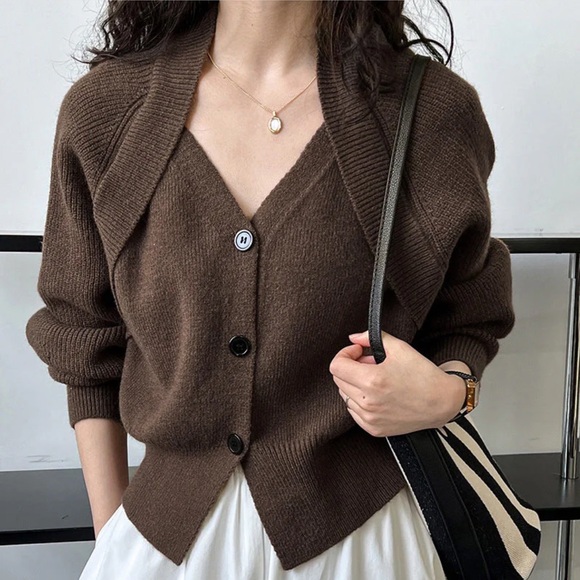 NWT Commense Patchwork Button Up Vneck Crop Sweater - Picture 2 of 6